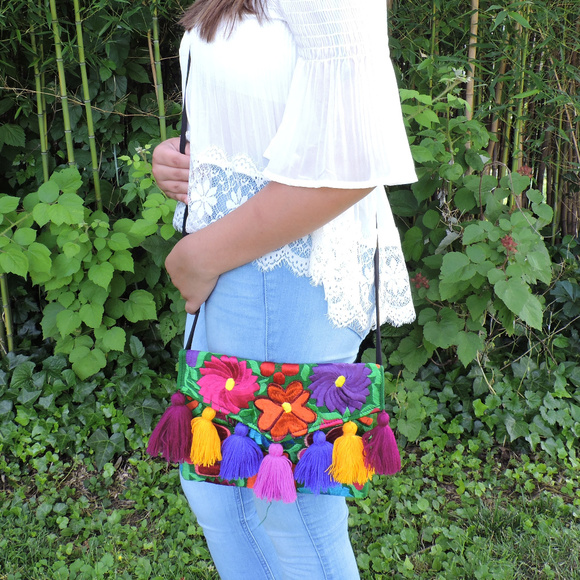Handmade Boho Crossbody Purse Tassel Embroidered - Picture 1 of 4